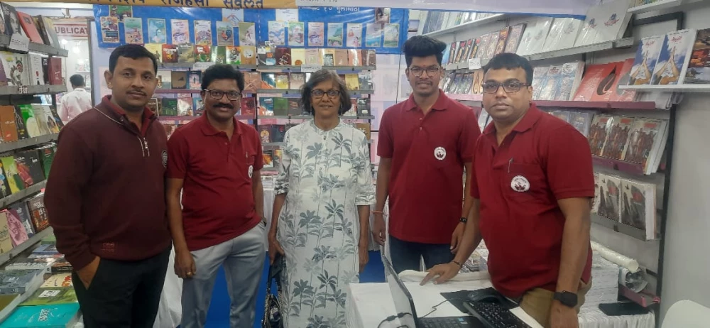 मा. करुणा गोखले, मा.प्रकाश जाधव मा. संजय जोशी, मा. अभिजित सुर्वे मा. भरत मोतीवाले